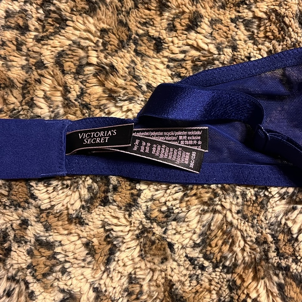 Victoria’s Secret Shine Strap Bra - Picture 6 of 8